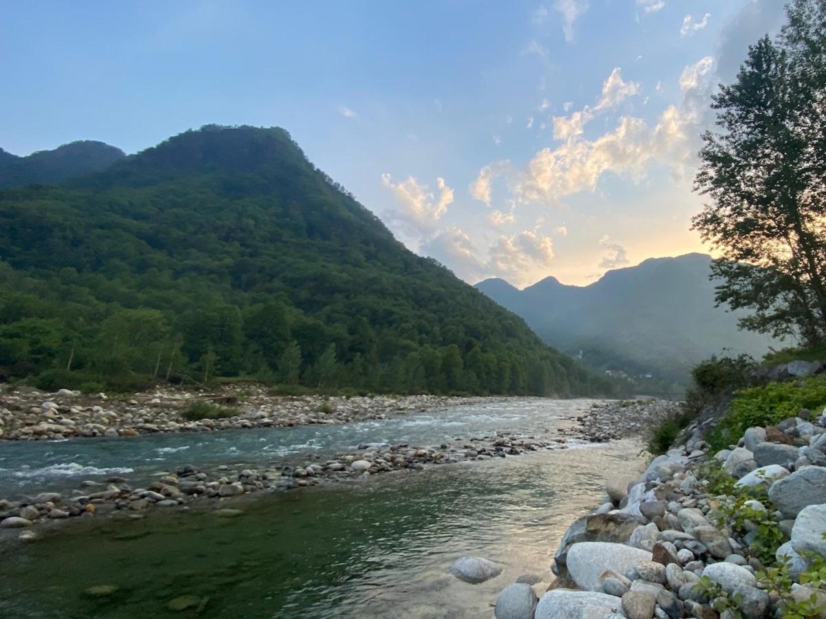 Mountain Cabin Valsesia Appartement Stella วาราลโล ภายนอก รูปภาพ