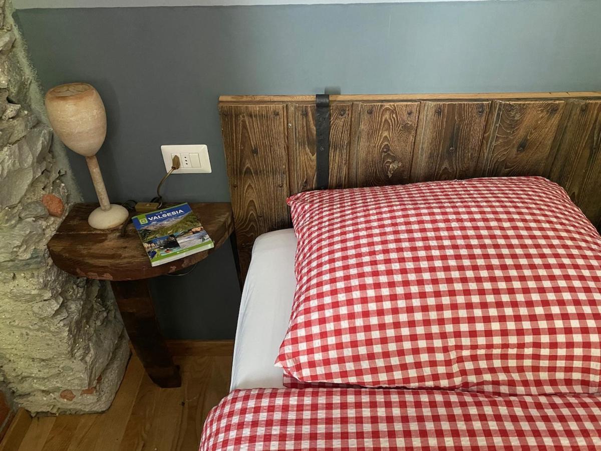 Mountain Cabin Valsesia Appartement Stella วาราลโล ภายนอก รูปภาพ